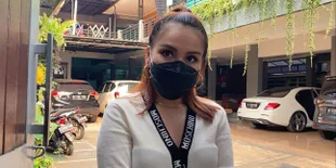 Biang Kerok Pengujar Kebencian Terhadap Dirinya Terciduk, Ayu Ting Ting Ucapkan Terima Kasih Pada Semua Penggemarnya