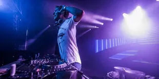 Biar Joget Lebih Asyik, Show ASOT 650 Dilengkapi Penitipan Barang