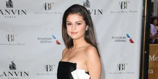 Bibir Dower, Selena Gomez Masih Cantik Gak Sih?