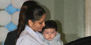 Bibir Pink Pipi Tembem, Taimur Ali Khan Ganteng di Pelukan Saif