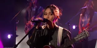 Bikin Bangga! NIKI Jadi Solois Indonesia Pertama yang Tampil di Jimmy Kimmel Live
