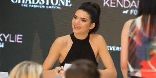 Bikin Heboh Fans, Kendall Jenner Umbar Area Intim di Instagram