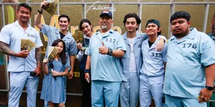 Bikin Heboh! Rilis Soundtrack Film 'MIRACLE IN CELL NO 7' Versi Indonesia, Para Pemain Joget Bareng Ratusan 'Napi'