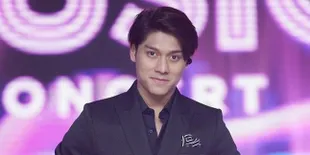 Bikin Netizen Gemas, Rizky Billar Asyik Video Call Bareng Ayah Lesti