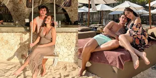 Bikin Senang dan Gemes Ngelihatnya, Ini Deretan Potret Jessica Iskandar yang Kini Hamil Besar Selalu Mesra Dengan Vincent Verhaag - Kompak dan Romantis Banget