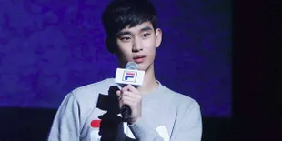 Bosan Jadi Alien, Kim Soo Hyun Makin Ganteng Saat Jadi Pilot