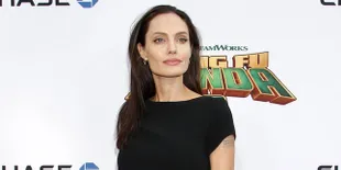 Brad Pitt Ultah, Ini Yang Dilakukan Angelina Jolie & Shiloh