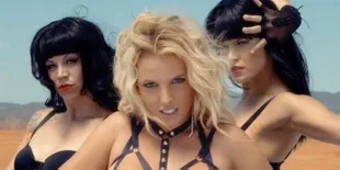 Britney Akui Tak Ada Paksaan Tampil Seksi Dalam 'Work B**ch'