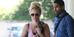 Britney Spears Rasakan Tanda-Tanda Kehamilan