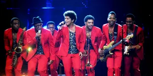Bruno Mars Provokatif Romantis di Konser Jakarta!