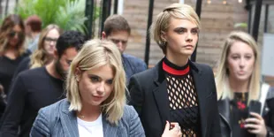 Bugil Bersama dalam Bathtub, Cara Delevingne Pamer Foto Ciuman Mesra dengan Ashley Benson