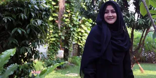 Buka Butik, Ummi Pipik Mulai Dari Nol