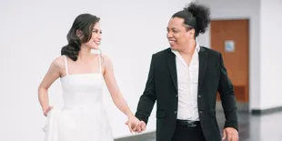 Buka Suara Soal Restu Ibu Dalam Pernikahan, Postingan Arie Kriting Jadi Sorotan