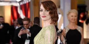 Bukan Andrew Garfield, Emma Stone Malah 'Kencani' Pria Lain