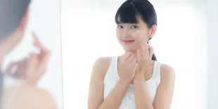 Bukan Cuma Soal Banyak Skincare, Ini Kunci agar Kulit Terasa Kenyal dan Plumpy