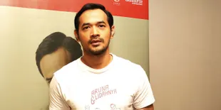 Bukan Dian Sastro, Ini Yang Justru Bikin Oka Antara Jatuh Cinta