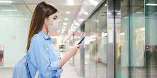 Bukan Dompet, Generasi 4.0 Ternyata Lebih Pilih Bawa Smartphone!