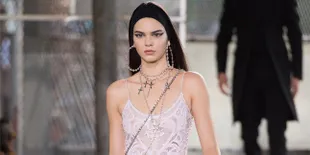 Bukan Harry Styles, Inikah Pria Yang Dikencani Kendall Jenner?