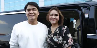 Bukti Kebucinan Billy Syaputra, Rela Tak Melanjutkan Main Bola Saat Amanda Manopo Telpon Minta Jemput