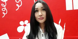 Bulan Ramadan, Lucinta Luna Ajak Buka Bersama Anak Yatim Piatu