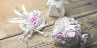 Butuh Souvenir Pernikahan Unik dan Estetik? Begini Tips Memilihnya!