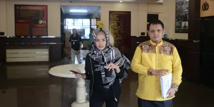 Cabut Gugatan Cerai, Kuasa Hukum Nikita Mirzani: Niki Gak Perlu Datang