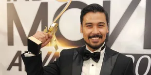 'CAHAYA DARI TIMUR' Antar Chicco Jericho Sabet 2 Piala Layar Emas