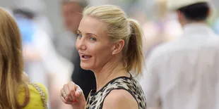 Cameron Diaz Sempat Pacari Drew Barrymore, Masa Sih?
