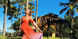 Candice Swanepoel Lahirkan Putra Kedua di Brazil