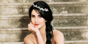Cantik Bergaun Pengantin, Katrina Kaif Sudah Nikah?