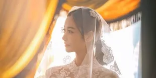 Cantik dalam Balutan Baju Pengantin, Gummi Crayon Pop Umumkan Pernikahan dan Kehamilan