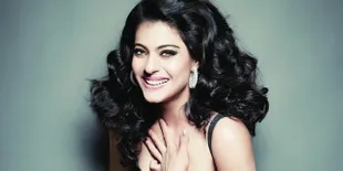 Cantik Elegan, Kajol Pamer Punggung Dari Ujung Atas Sampai Bawah