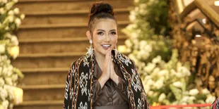 Cantik Pakai Hijab, Foto Bella Shofie Ini Bikin Gagal Fokus
