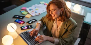 Caption Lucu: Panduan Lengkap Membuat Konten Menghibur di Media Sosial