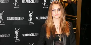 Cara Delevingne Cium Nat Wolff di Trailer Terbaru 'PAPER TOWNS'