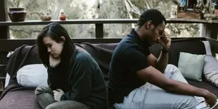Cara Melepaskan Seseorang yang Kita Cinta dengan Ikhlas