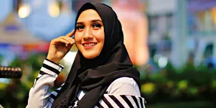 Cara Memakai Hijab Pashmina dengan 5 Model, Cuma Pakai Satu Jarum - Simpel dan Kekinian