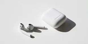 Cara Membersihkan Lubang Headset dengan Mudah, Jaga Audio Tetap Jernih
