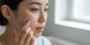 Cara Menggunakan Acne Patch untuk Mengatasi Jerawat dengan Efektif