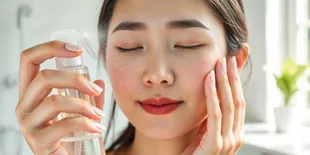 Cara Menggunakan Micellar Water Tanpa Kapas yang Efektif dan Aman untuk Kulit Sehat
