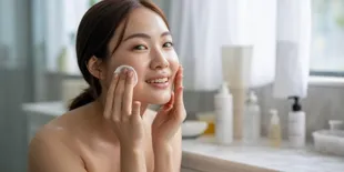 Cara Menggunakan Toner yang Benar untuk Kulit Wajah Sehat