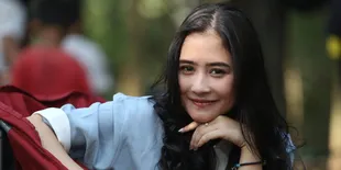 Cara Prilly Latuconsina Manfaatkan Momen Gerhana Matahari Total