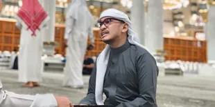 Cari Ketenangan di Tanah Suci, Ruben Onsu Manfaatkan Waktu Umrah untuk Fokus Ibadah dan 'Me Time'