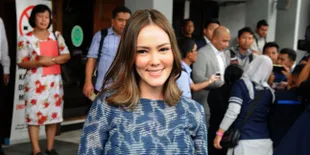 Cathy Sharon Masih Cinta, Suami Sudah Mantap Cerai