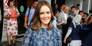 Cathy Sharon Sudah Pisah Ranjang Dengan Suami Saat Hamil Muda