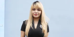 Celana Dalam Bekas Dinar Candy Bakal Dijadikan Konten, Youtuber Ini Yakin Uang Rp 50 Juta Bakal Kembali - Bahkan Lebih!