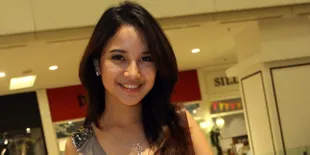 Chaca Frederica Full Ibadah di Bulan Suci