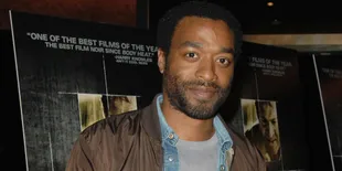 Chiwetel Ejiofor Dilirik Untuk Peran Musuh James Bond