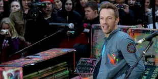 Chris Martin - Gwyneth Paltrow Ketahuan Jalan Bareng, Balikan?