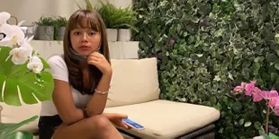 Cimoy Montok Cium Cowok dan Bilang Kangen, Pacar Baru?